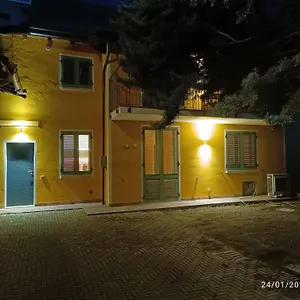 Un Angolo A Milano... Milaan